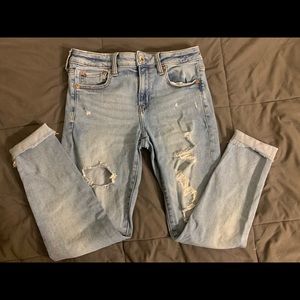 American Eagle ripped jegging